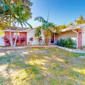 Casa Arbol Holiday home Largo